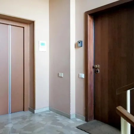 Casa Di Lucy كومو